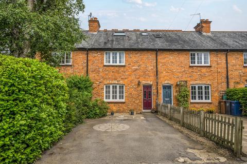 3 Eastfields, Witley, Godalming, GU8 5NE