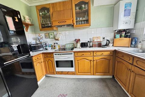2 Albert Street, Thorne, Doncaster, DN8 5JN