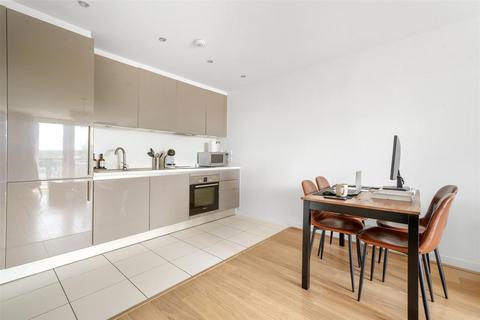 1 bedroom apartment for sale, Chadwell Lane, London N8