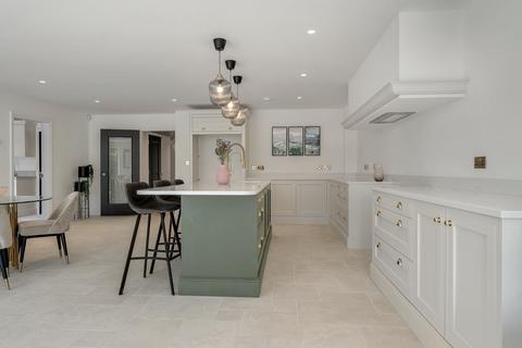 5 bedroom detached house for sale, Nanpantan Road, Loughborough LE11