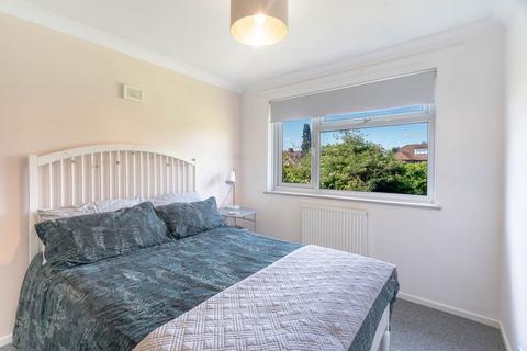 37 Cliveden Close, Cambridge, CB4 3LX