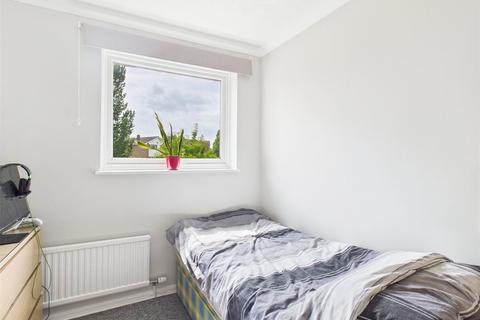 62 Eagle Way, Abbeydale, Gloucester, GL4 4WS