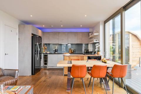 undefined, Bannister House, LONDON E3