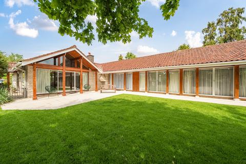 4 bedroom detached house for sale, STREET. Great style. Very spacious 3,000 sq.ft. +