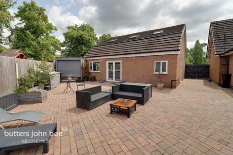 3 bedroom detached bungalow for sale, Middlewich CW10