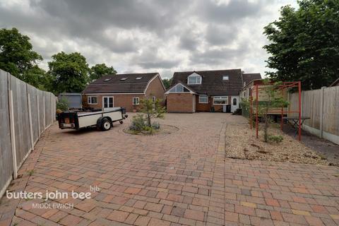 3 bedroom detached bungalow for sale, Middlewich CW10