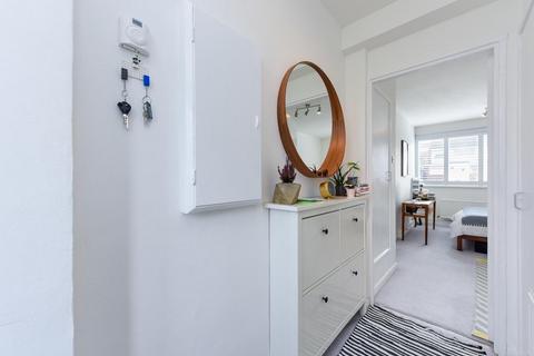 Studio for sale, Markwell Close, London