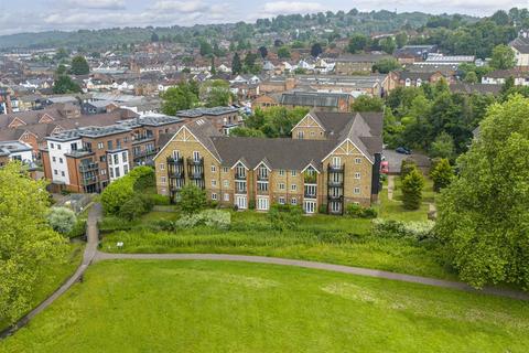 1 bedroom flat for sale, Wye Gardens, High Wycombe HP12