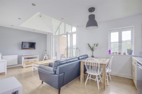 1 bedroom flat for sale, Wye Gardens, High Wycombe HP12