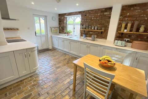 3 bedroom cottage for sale, Threadneedle Street, Bergh Apton