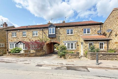 Main Street, Scotton, HG5