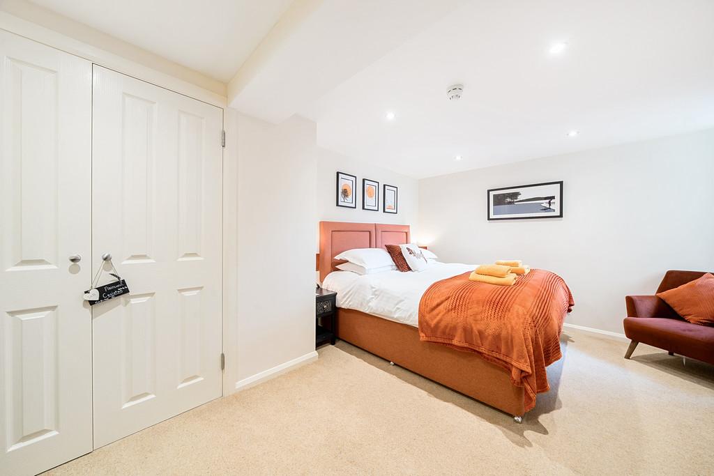 Swirl How - Double Room