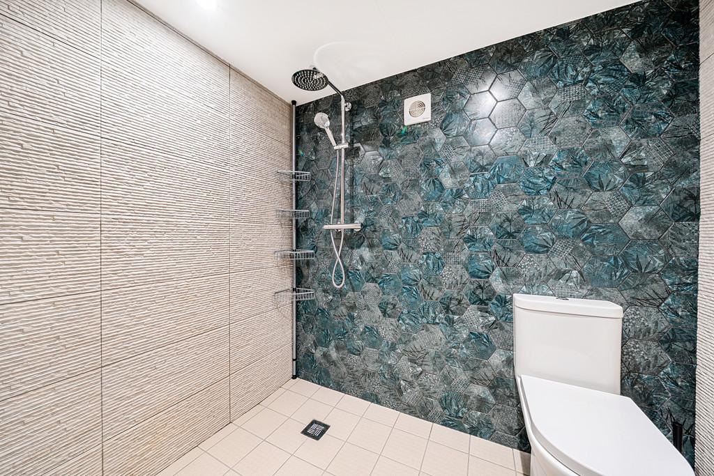 Wet Room - Swirl How