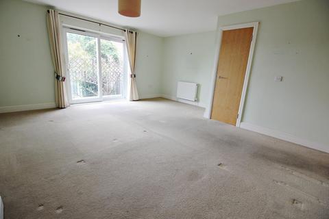 83 Tewson Road, London, SE18 1BB