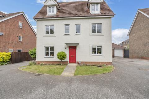 5 bedroom detached house for sale, Kingfisher Road, Bury St. Edmunds