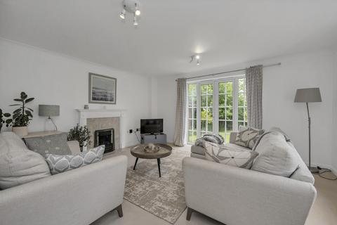 5 bedroom detached house for sale, Kingfisher Road, Bury St. Edmunds