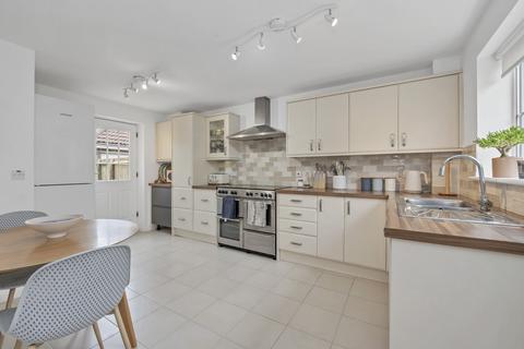 5 bedroom detached house for sale, Kingfisher Road, Bury St. Edmunds