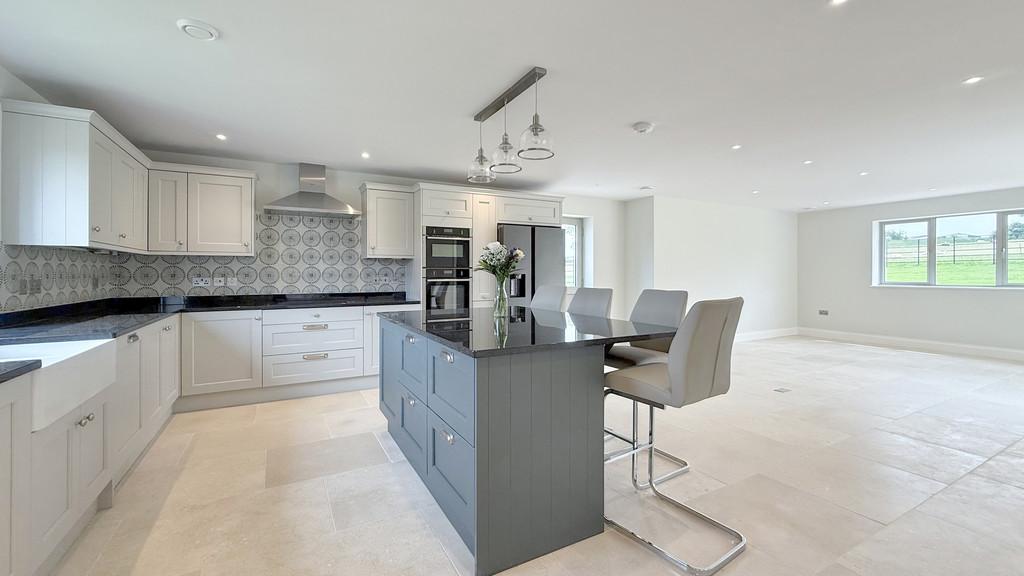 Kitchen/family room