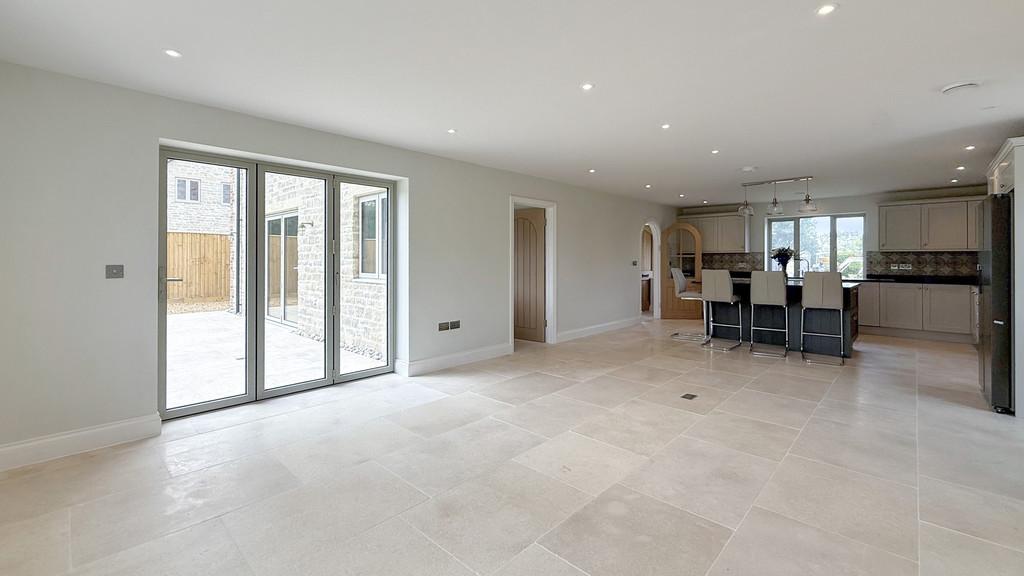 Kitchen/family room