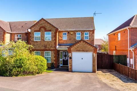4 bedroom detached house for sale, Hyacinth Way, Rushden NN10
