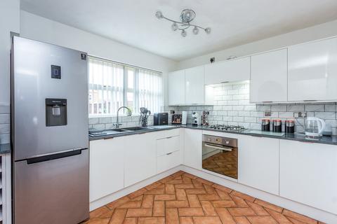 4 bedroom detached house for sale, Hyacinth Way, Rushden NN10