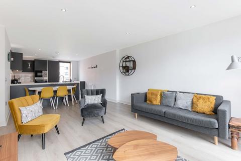 2/1, 1 Gilbert Street, Glasgow, G3 8DD