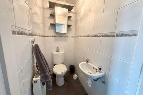 7 Alton Croft, Clayton, Bradford, BD14 6NY