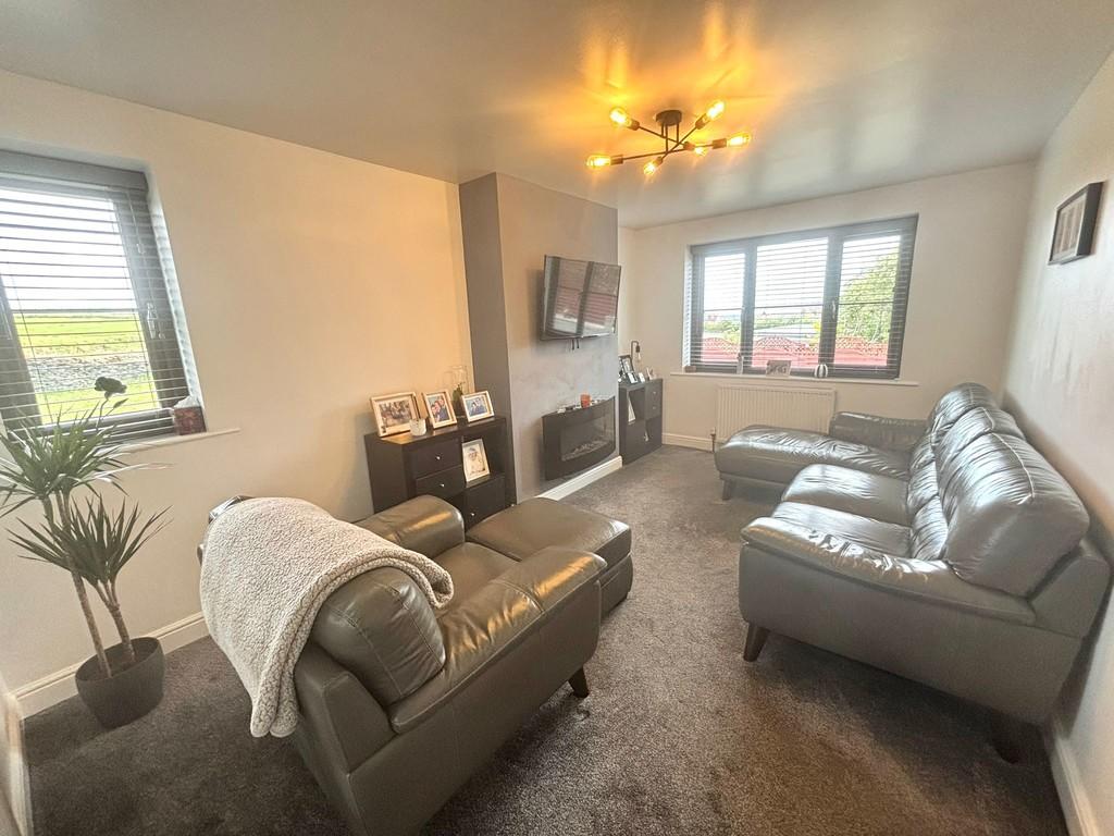 Living room 3