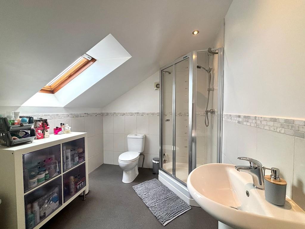 Master Ensuite