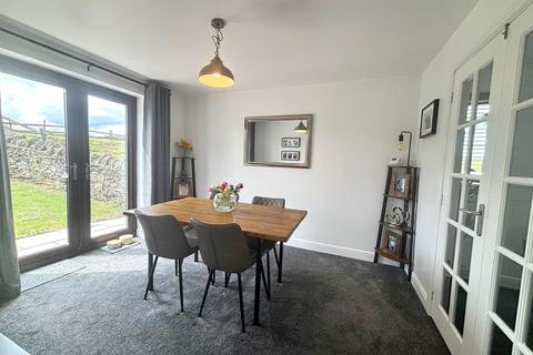 7 Alton Croft, Clayton, Bradford, BD14 6NY