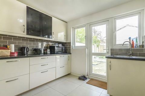 6 bedroom house to rent, Manor Farm Road, Wembley HA0