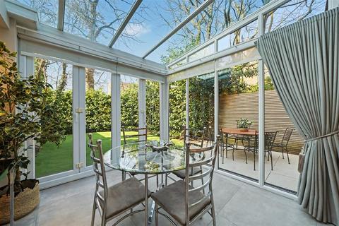 undefined, COURT CLOSE, ST JOHNS WOOD PARK, London, NW8