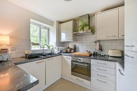 2 bedroom flat for sale, Donald Woods Gardens, Surbiton, KT5