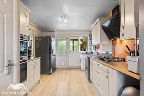 3 bedroom terraced house for sale, The Downs, Harlow