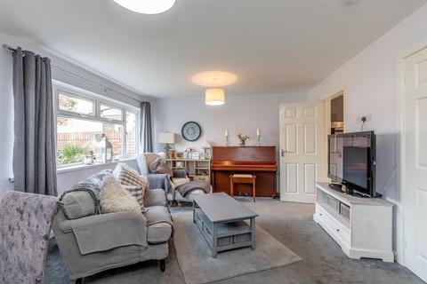 53 Bevington Close, Patchway, Bristol, BS34 5NP