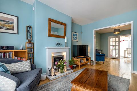 19 Arisaig Drive, Bearsden, Glasgow, G61 2PD