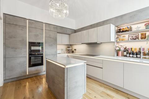 8 Randolph Road, Glasgow, G11 7LG