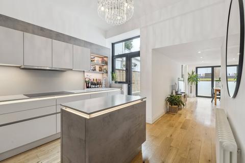8 Randolph Road, Glasgow, G11 7LG