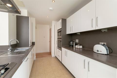 Flat 2, 19 Fettes Rise, Edinburgh, EH4 1QH