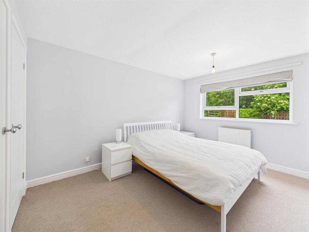 Bedroom: