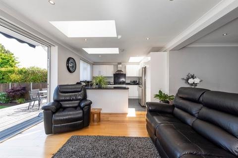 28 Keswick Road, Bexleyheath, DA7 5DU