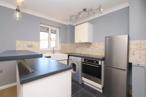 2 bedroom apartment for sale, High Road, Broxbourne
