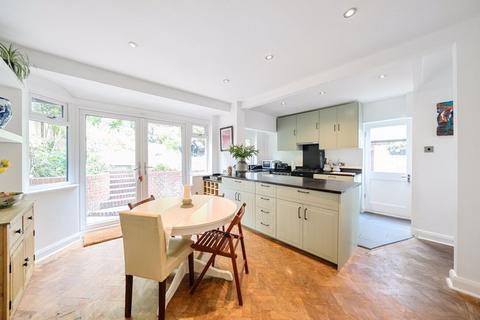 4 Famet Close, Purley, CR8 2DX