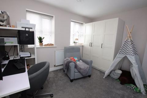 8 Fair Bank Close, Grimsby, DN32 9SB