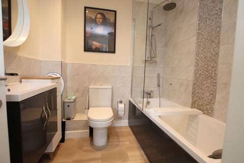 8 Fair Bank Close, Grimsby, DN32 9SB