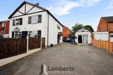 4 bedroom detached house for sale, Studley Road, Redditch, B98