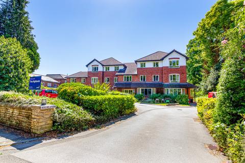 2 bedroom apartment for sale, Edge Lane, Stretford, Manchester, M32