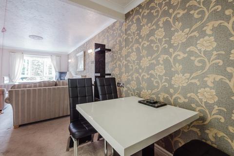 undefined, Edge Lane, Stretford, Manchester, M32