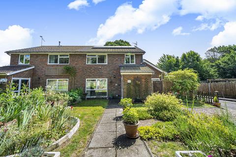 4 bedroom semi-detached house for sale, St Martin's Close, East Horsley