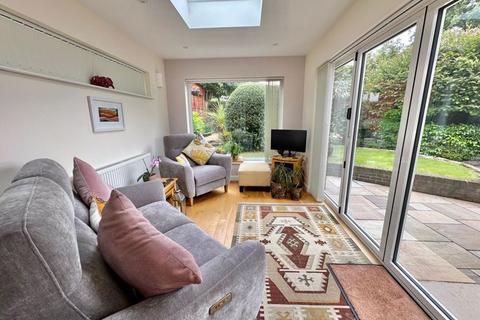 20 Cathedral View, Truro, TR1 3UF